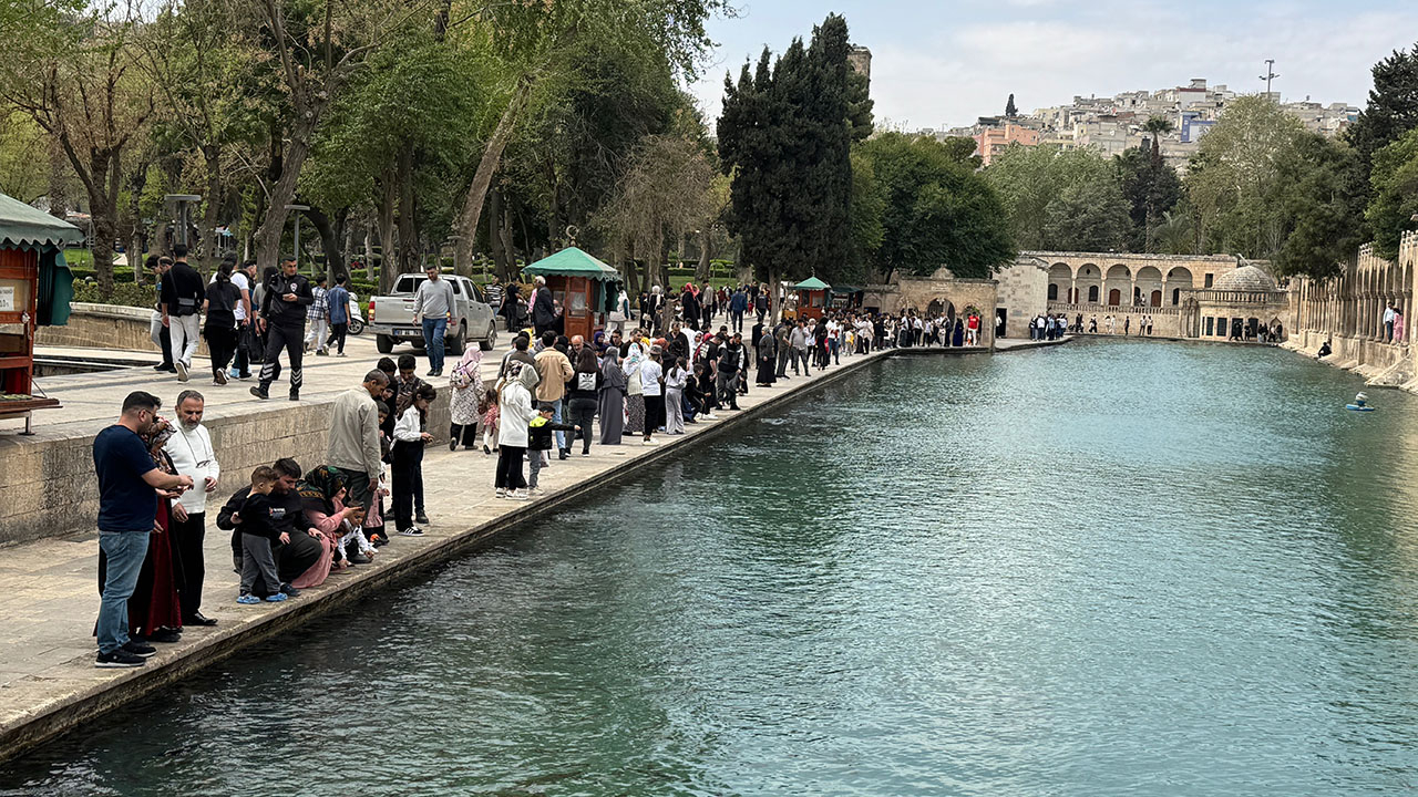 Balıklıgöl'de Ramazan bayramı yoğunluğu