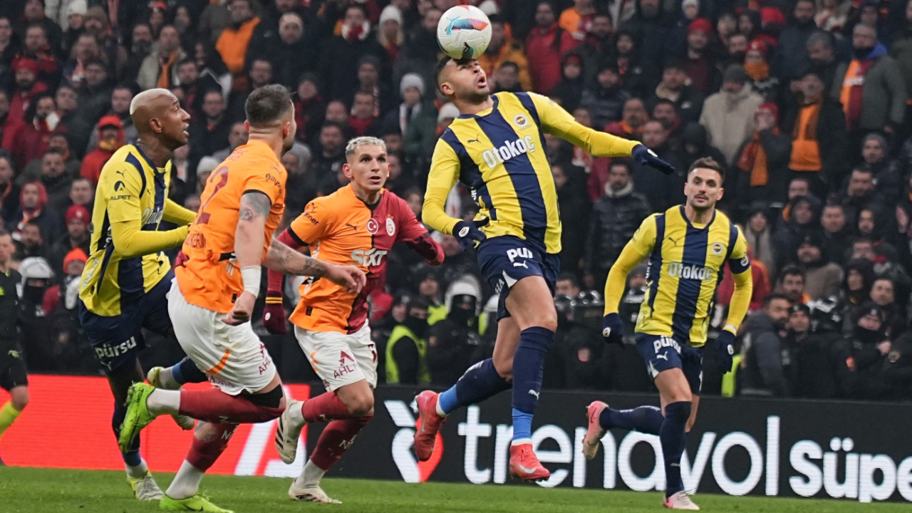 Fenerbahçe'de hedef derbiyi kazanıp yarı finale yükselmek