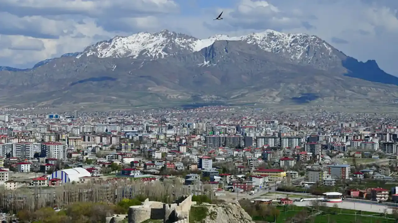 Van ve ilçelerinin 5 günlük hava durumu! Yağmurlu olacak