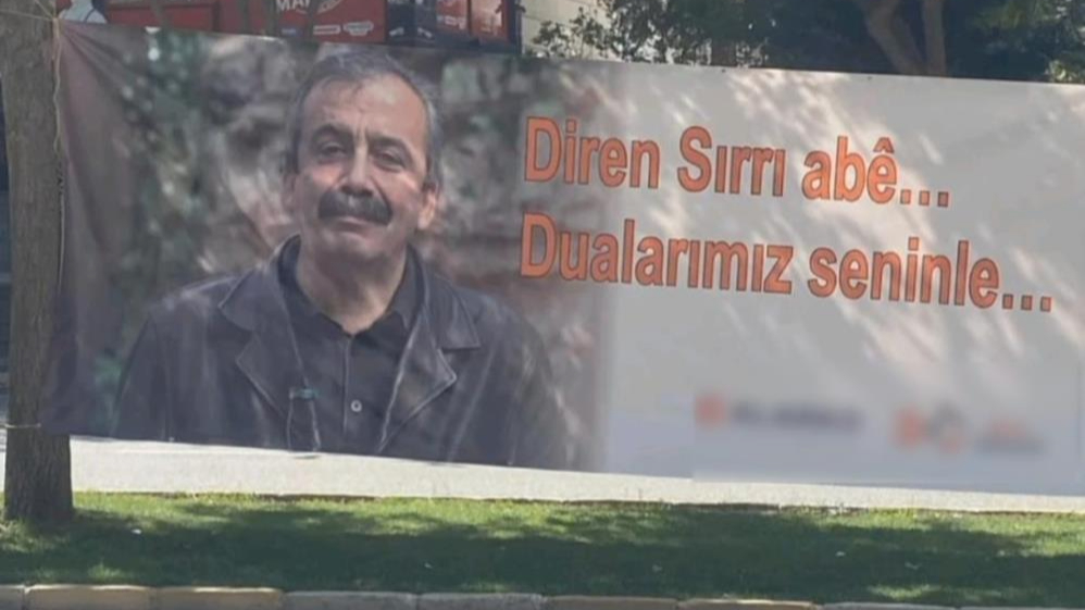 Şanlıurfa'da Sırrı Süreyya Önder pankartı söküldü!