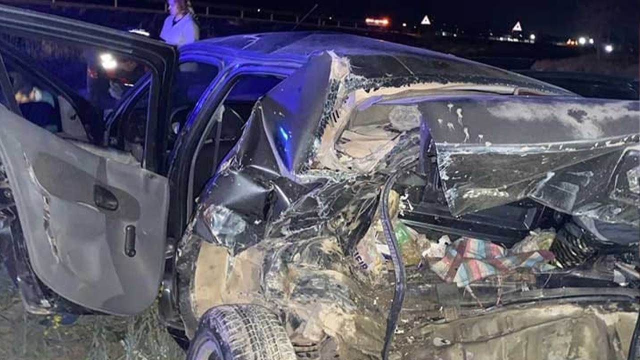 Konya'da otomobiller çarpıştı: 2 ölü, 4 yaralı