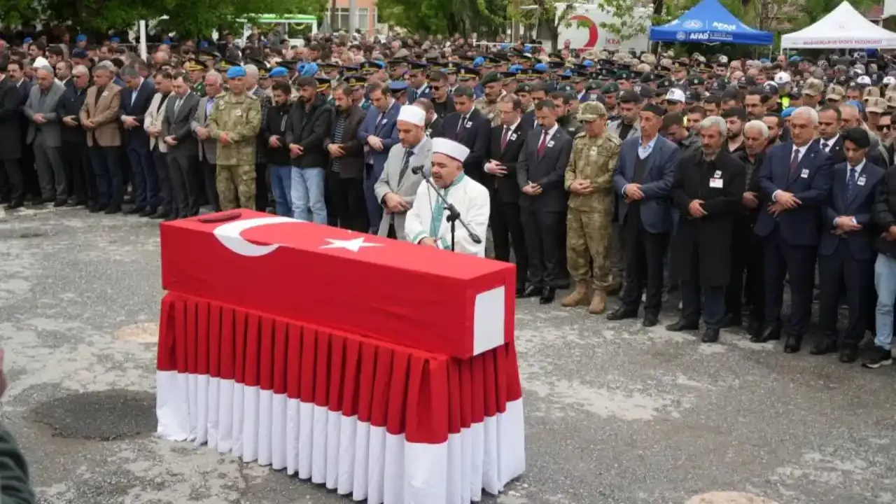 Şehit Mesut Karadağ, memleketinde ebediyete uğurlandı