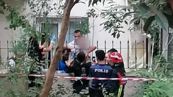 Şırnak Cizre’de demir korkuluğa eli saplanan çocuk hastaneye kaldırıldı