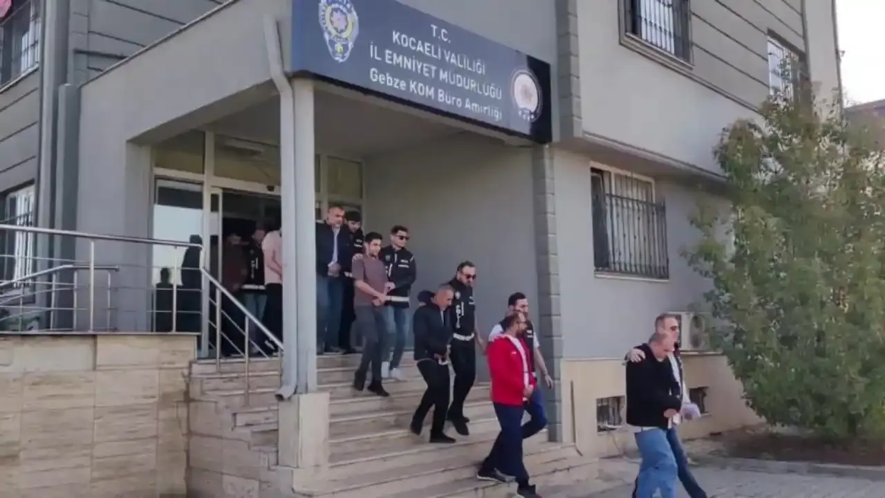 4 ilde kaçakçılara eş zamanlı operasyon: 30 yakalanma