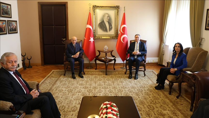 Meclis’te sürpriz temas: Bahçeli, DEM Parti ile görüştü