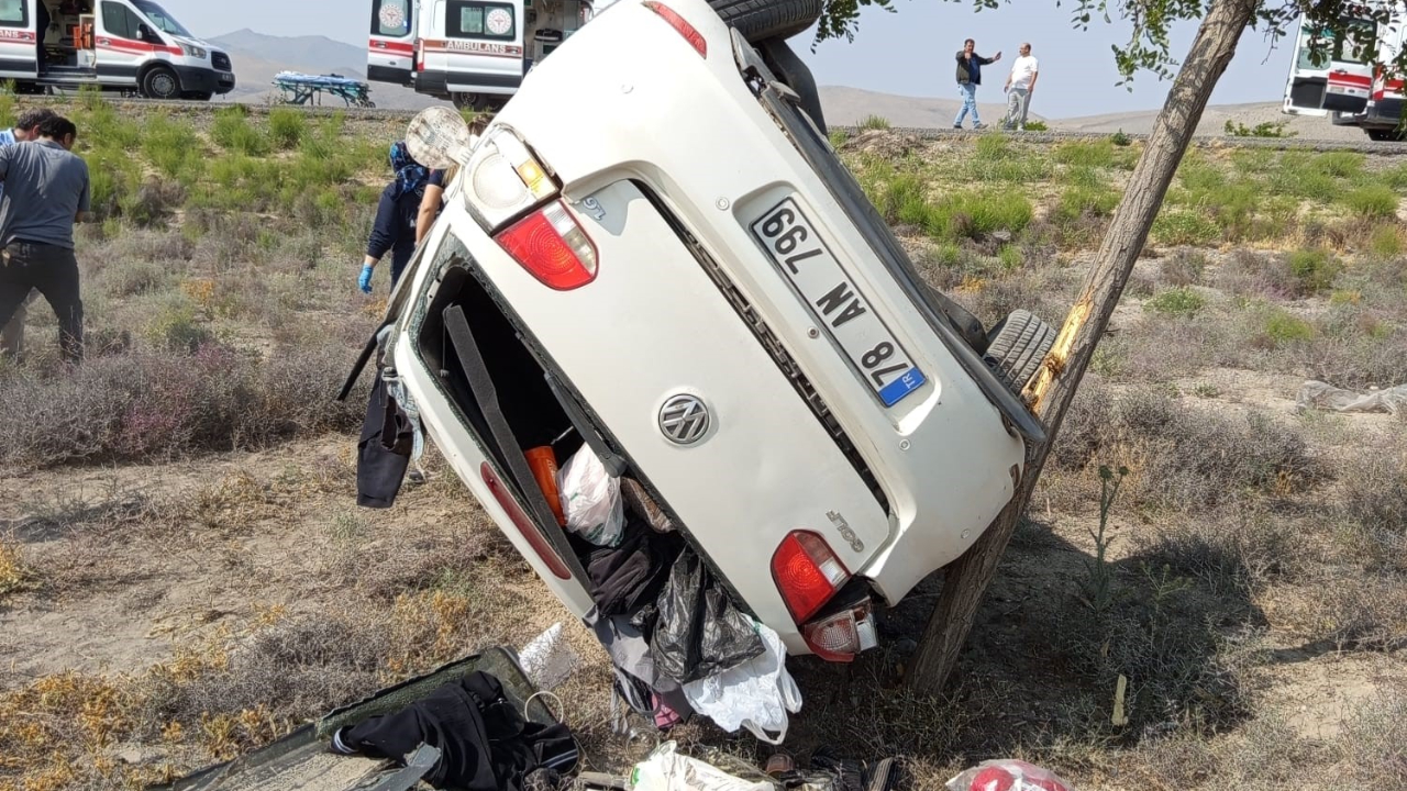 Karapınar ilçesinde otomobil devrildi: 4 yaralı