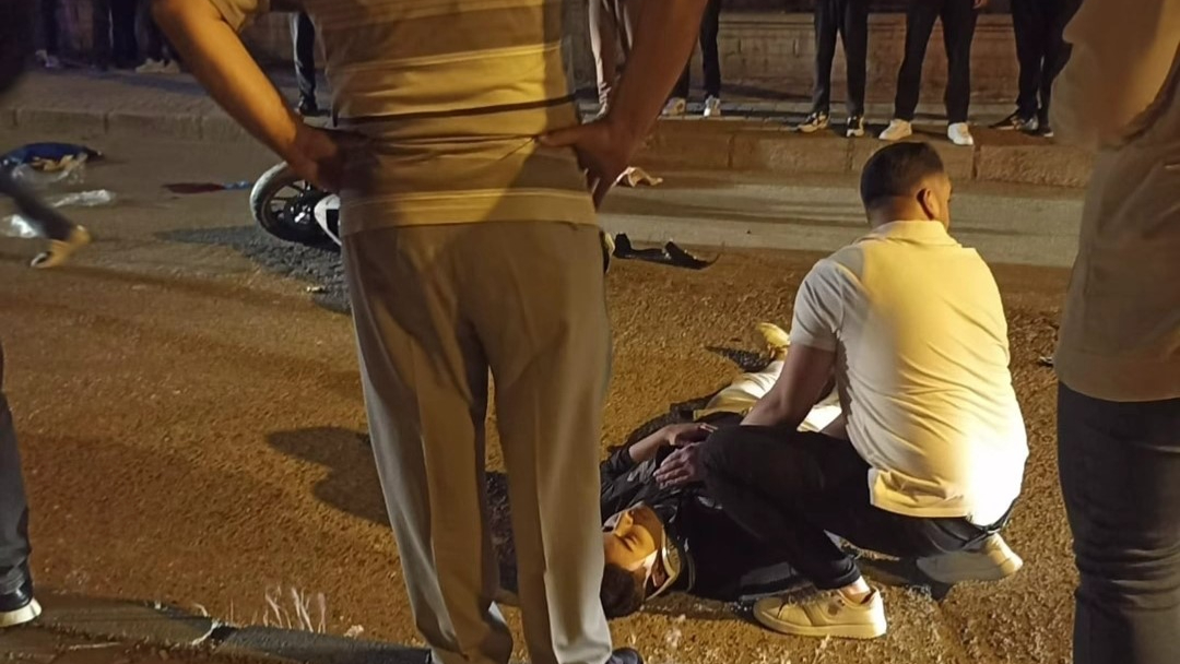 Van Erciş'te iki motosiklet kafa kafaya çarpıştı: 3 Yaralı