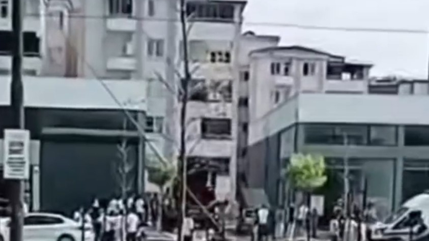 Gaziantep'te Bina Görevlisi 7. Kattan Düştü
