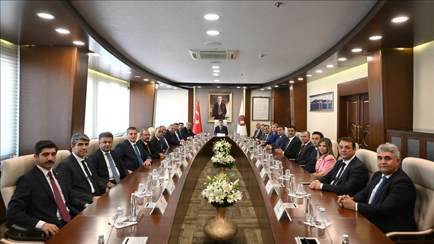 HSK yeni üyeleriyle ilk toplantısını yaptı