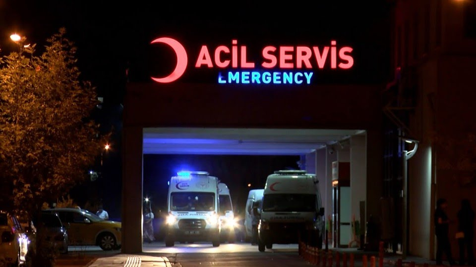 Diyarbakır Bismil'de iki aile arasında taşlı sopalı kavga: 4 Yaralı