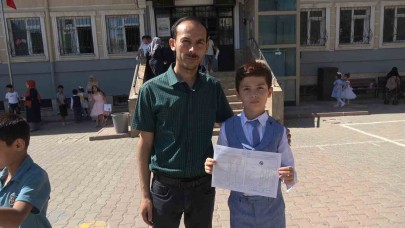 Karnesini alan Suriyeli çocuklar ailesiyle ülkesine dönüyor