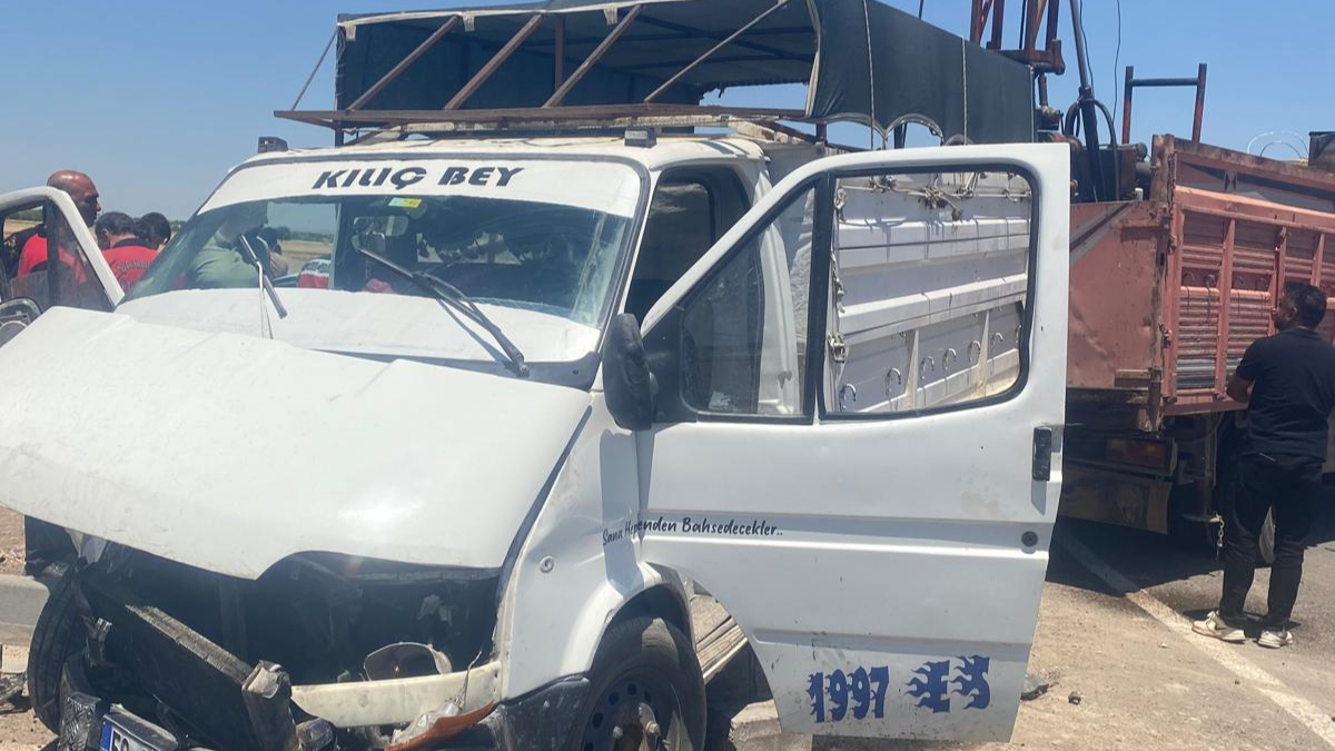 Suruç’ta çift taraflı trafik kazası: 7 yaralı