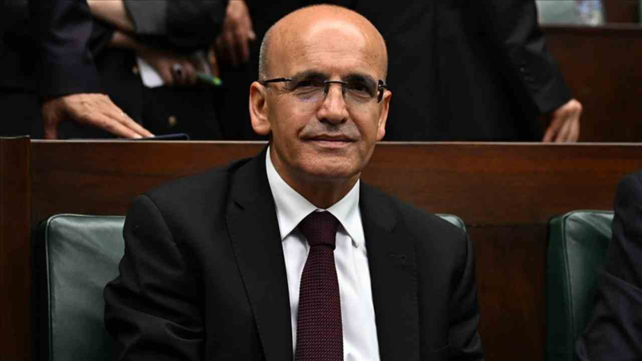 Hürmüz Boğazı kapanırsa Türkiye ekonomisi etkilenir mi? Bakan açıkladı