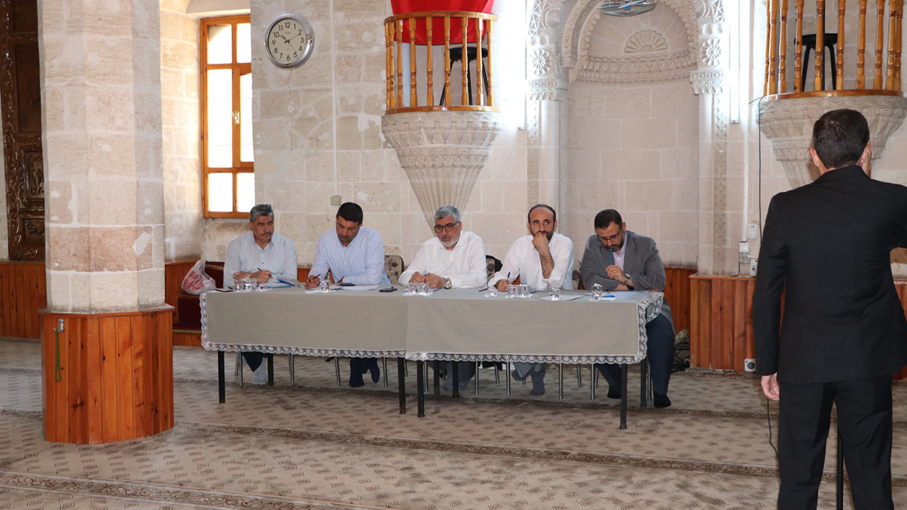 Şanlıurfa'da imamlar yarıştı: Ezan ve hutbe sunumunda birinciler belli oldu