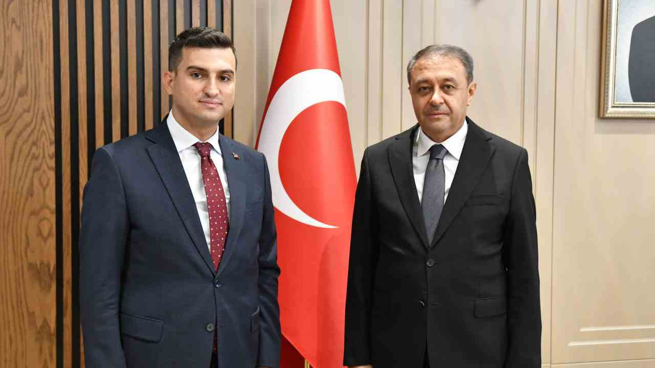 Vali Şıldak’tan Bozova Kaymakamı Yeşilyurt’a veda mesajı