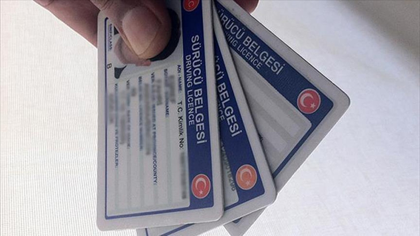 Eski tip ehliyette son 10 gün! 7 bin 500 TL’ye çıkacak