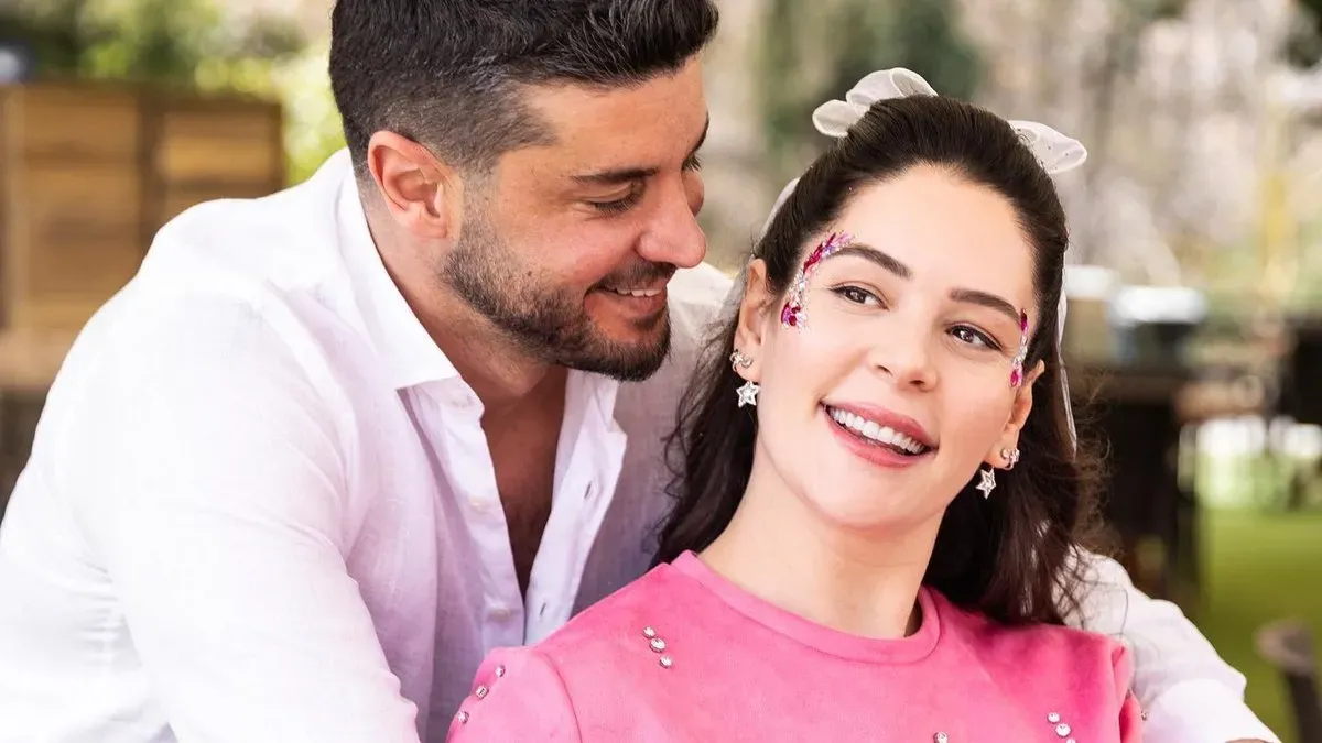 Berk Oktay ve Yıldız Çağrı Atiksoy boşanıyor mu? İşte, detaylar…