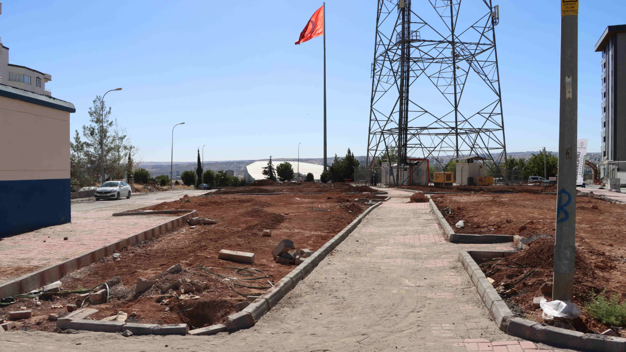 Karaköprü’de yeşil yatırım! 11 bin metrekarelik park projesi başladı