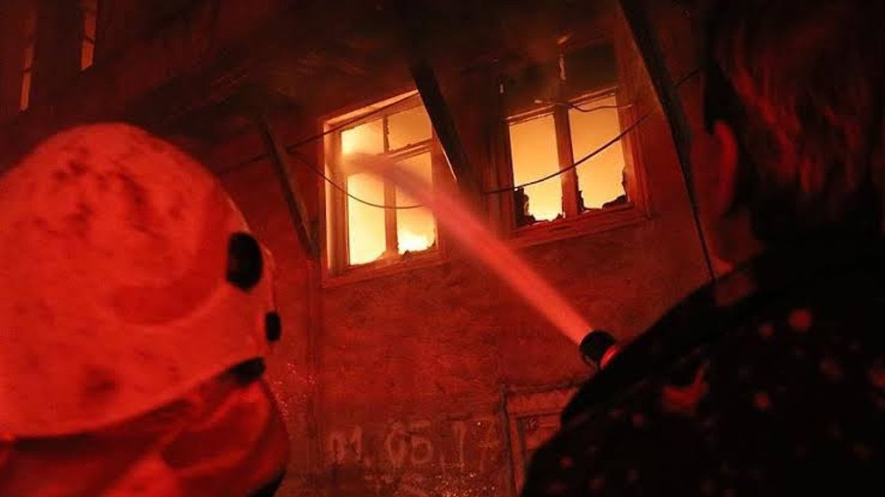 Gaziantep’te ev yangını: 5 Kişi dumandan etkilendi