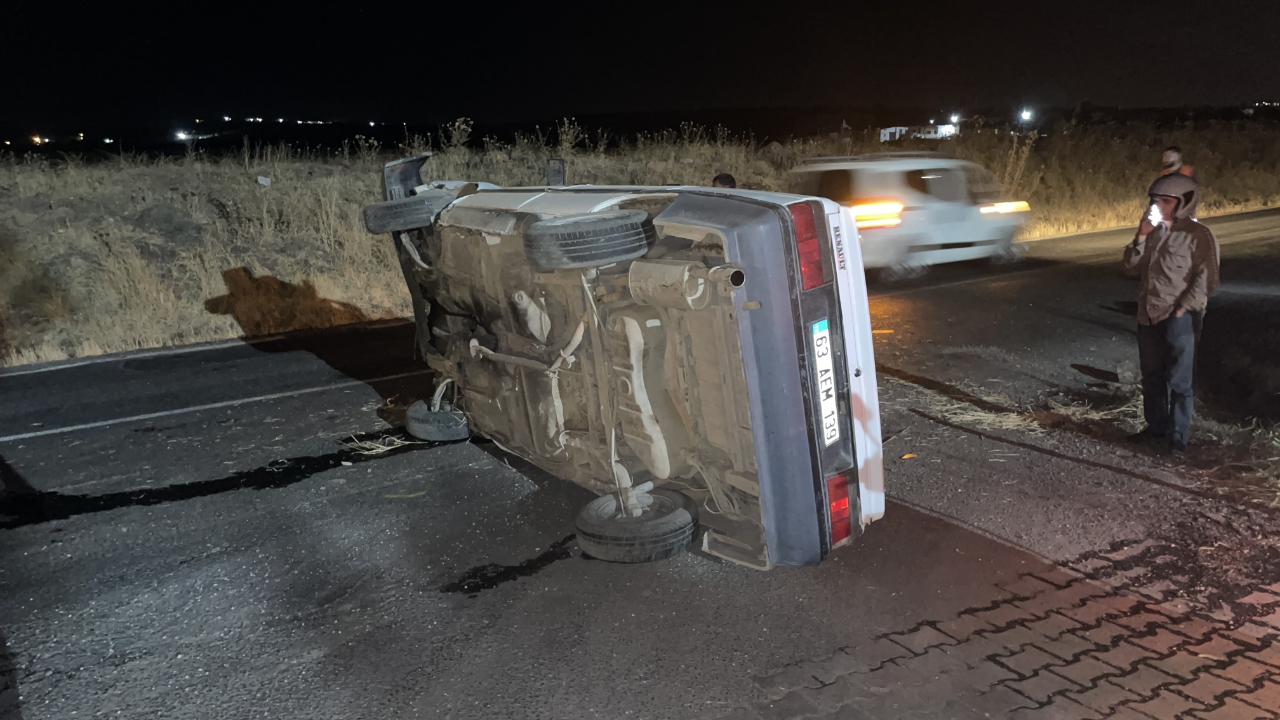 Şanlıurfa Siverek’te otomobil devrildi: 3 Kişi yaralandı