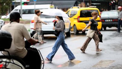 Hangi bölgelerde yağış var, nerelerde sıcaklık düşecek? İstanbul, Ankara, İzmir