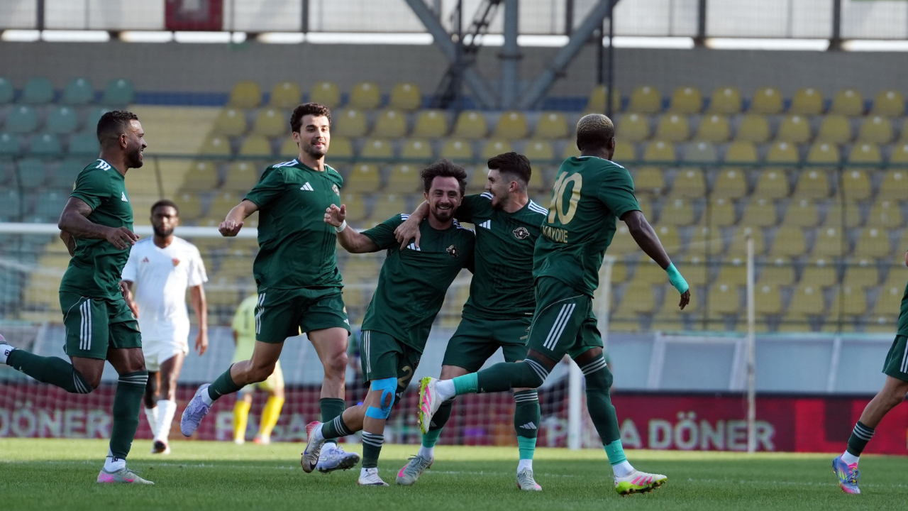 Trendyol 1. Lig: Esenler Erokspor: 4 - Hatayspor: 1
