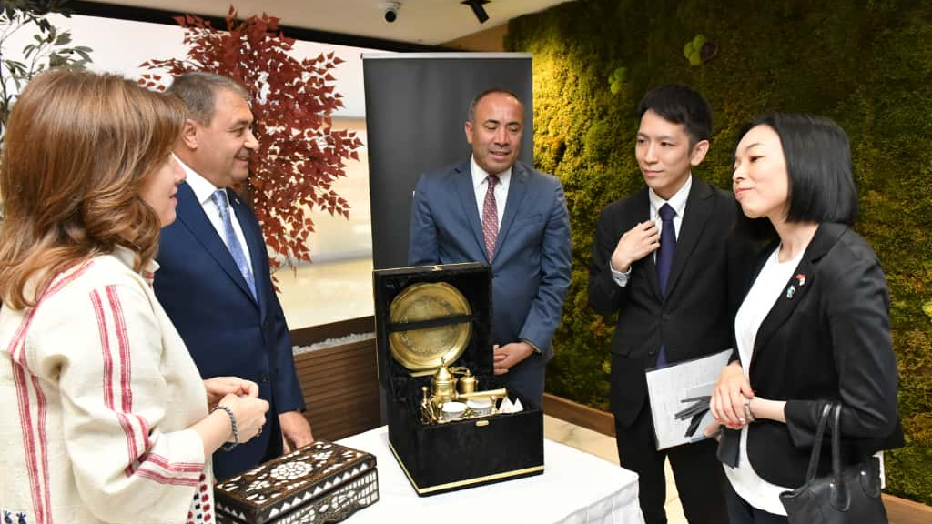 Vali Şıldak Japon Prensese Şanlıurfa’yı anlattı