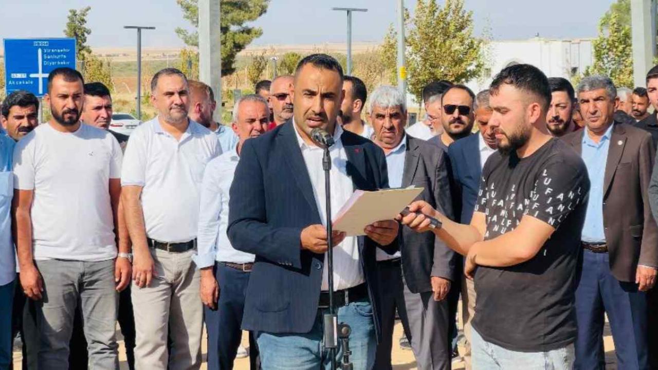 Ceylanpınar Oto Galericiler Kooperatif Başkanı Mehmet Keskin, atıl durumda olan TİGEM arazilerinin kamu yararı gözetilerek yatırım ve sanayi projeleri için tahsis edilmesi talebiyle bir açıklama yaptı.