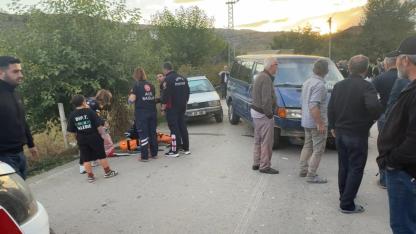 Erbaa'da minibüs ile otomobil çarpıştı: 5 yaralı