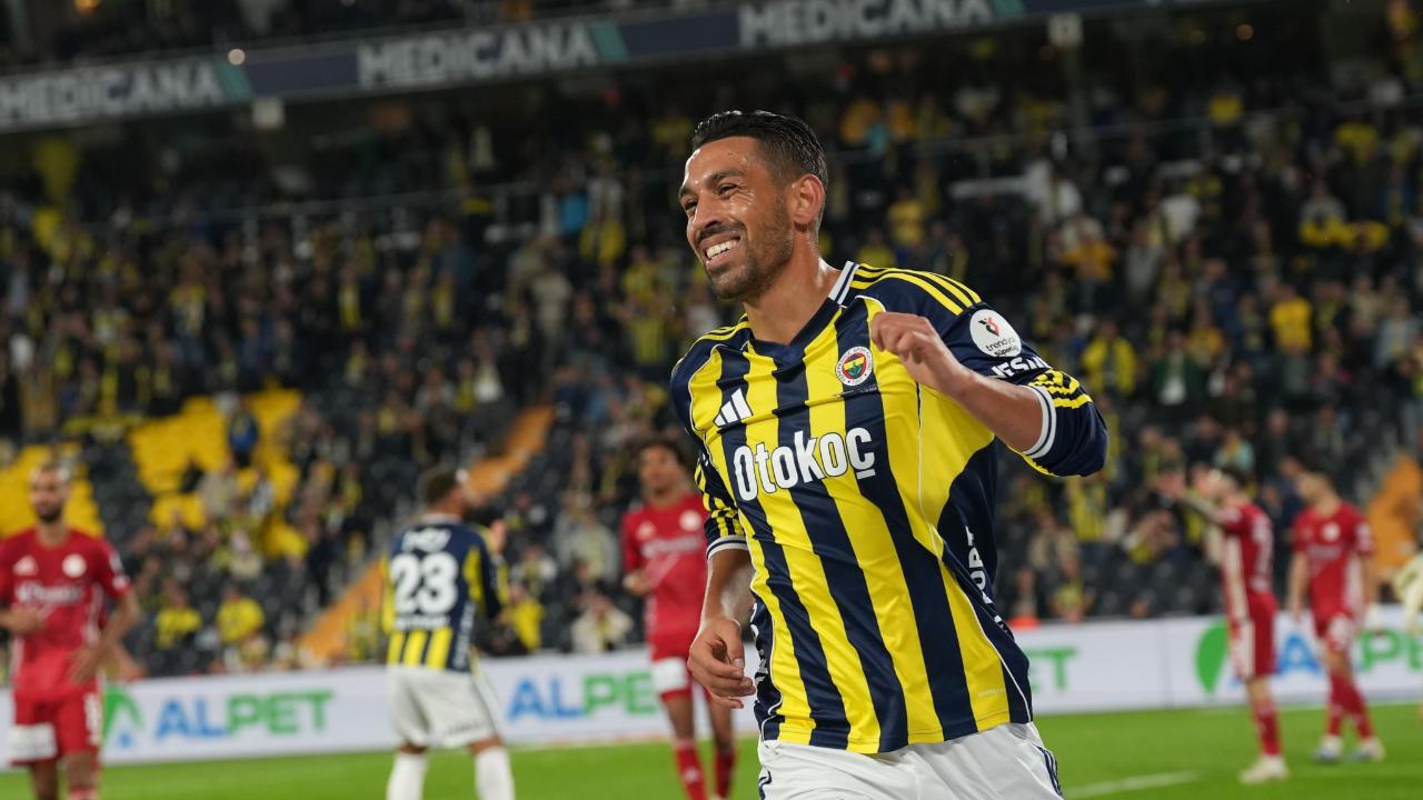 Fenerbahçe’de şok karar: İrfan Can Kahveci ve Cenk Tosun kadro dışı bırakıldı