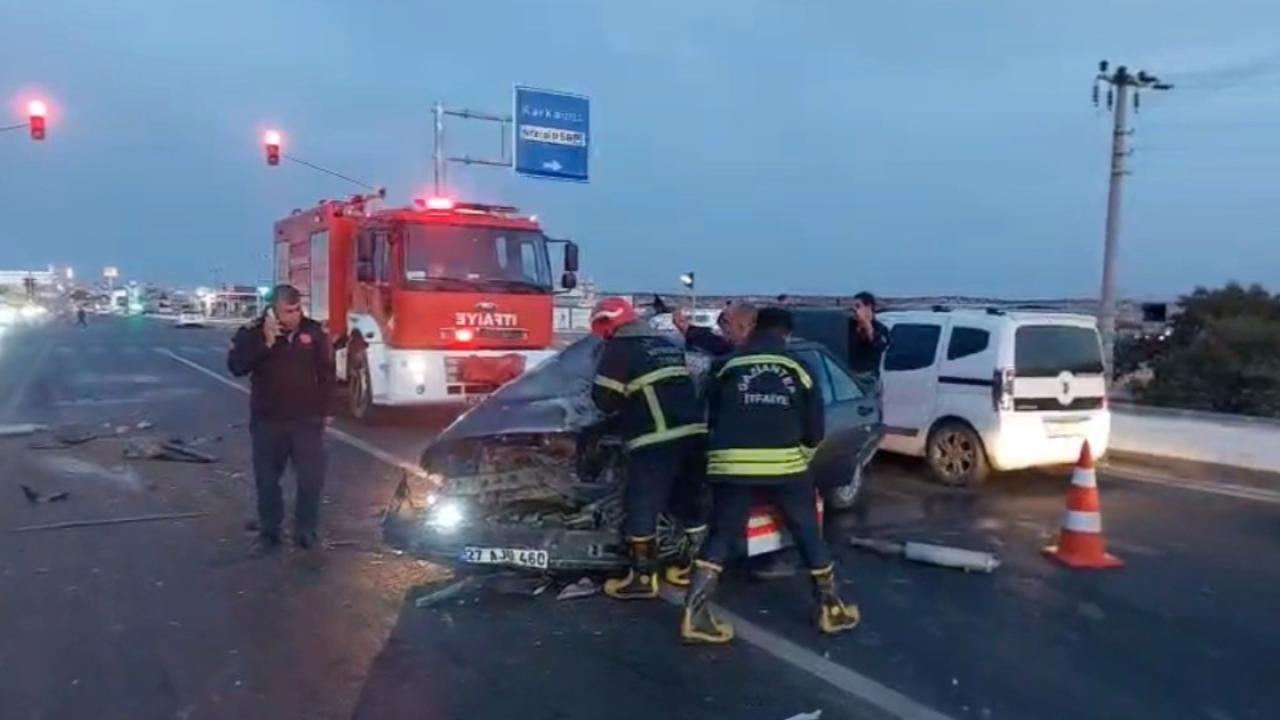 Gaziantep Nizip’te zincirleme kaza: 3 Kişi yaralandı
