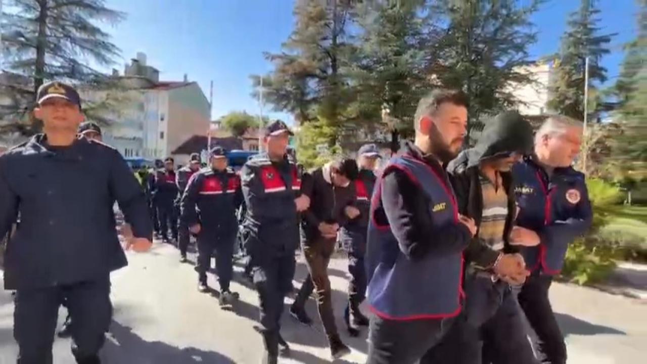 Gündüz çoban, gece hırsız olan ‘Kaçarlar' şebekesi yakalandı