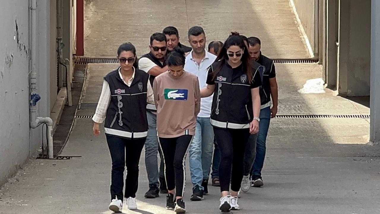 Kadınlar Günü'nde 'kurye' kılığına girip senet imzalatmışlar
