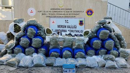 Mersin'de 220 kilogram esrar ve 1 kilogram kokain ele geçirildi