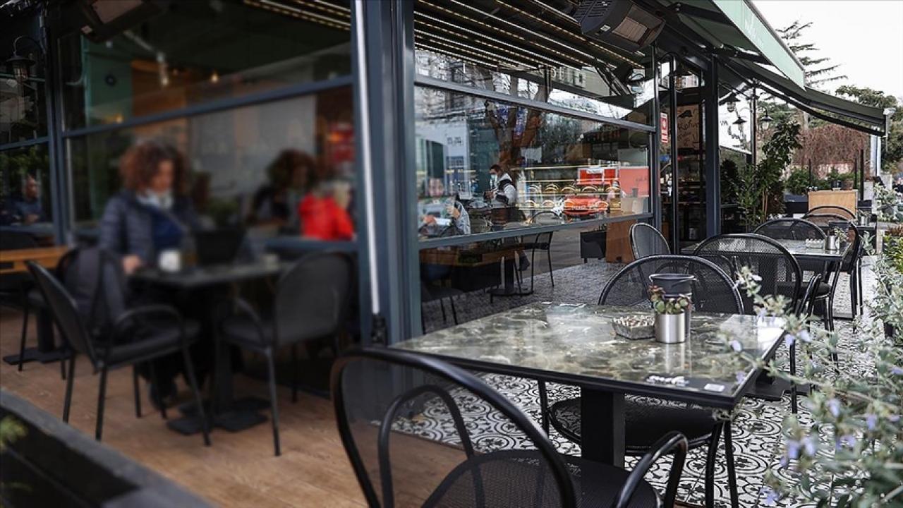 Restoranlarda yeni dönem: Fiyat listeleri artık dijitalde!