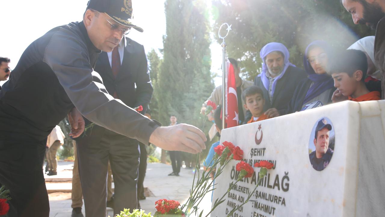 Şanlıurfa'da Şehitlik Anıtı’nda anlamlı tören gerçekleştirildi