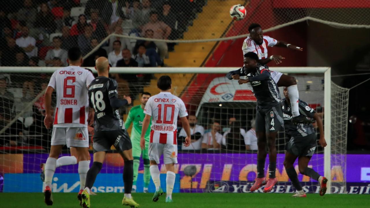 Antalyaspor: 1 - Beşiktaş: 3