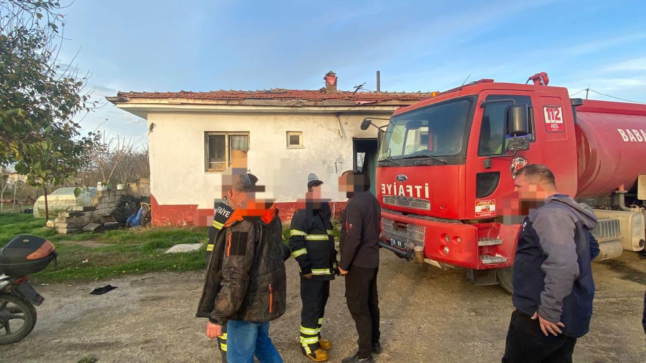 Babaeski’de ev yangını: 1 ölü, 1 yaralı