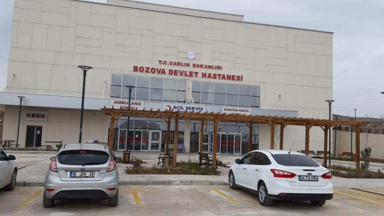 Bozova’da silahlı kavga: 23 yaşındaki genç bacağından yaralandı