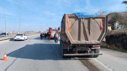 Çorum'da cip ile kamyon çarpıştı: 5 yaralı