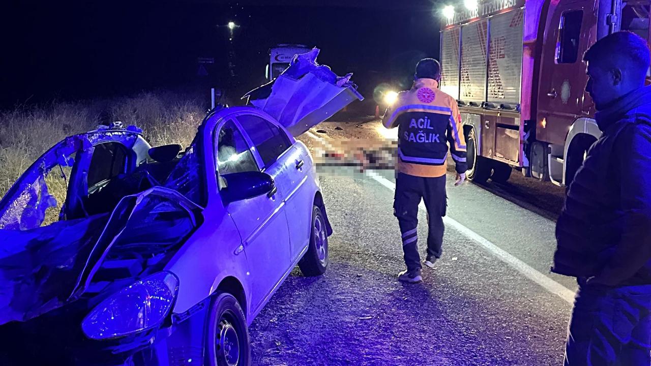 Diyarbakır'da iki otomobil ile at çarpıştı: 1 ölü, 7 yaralı