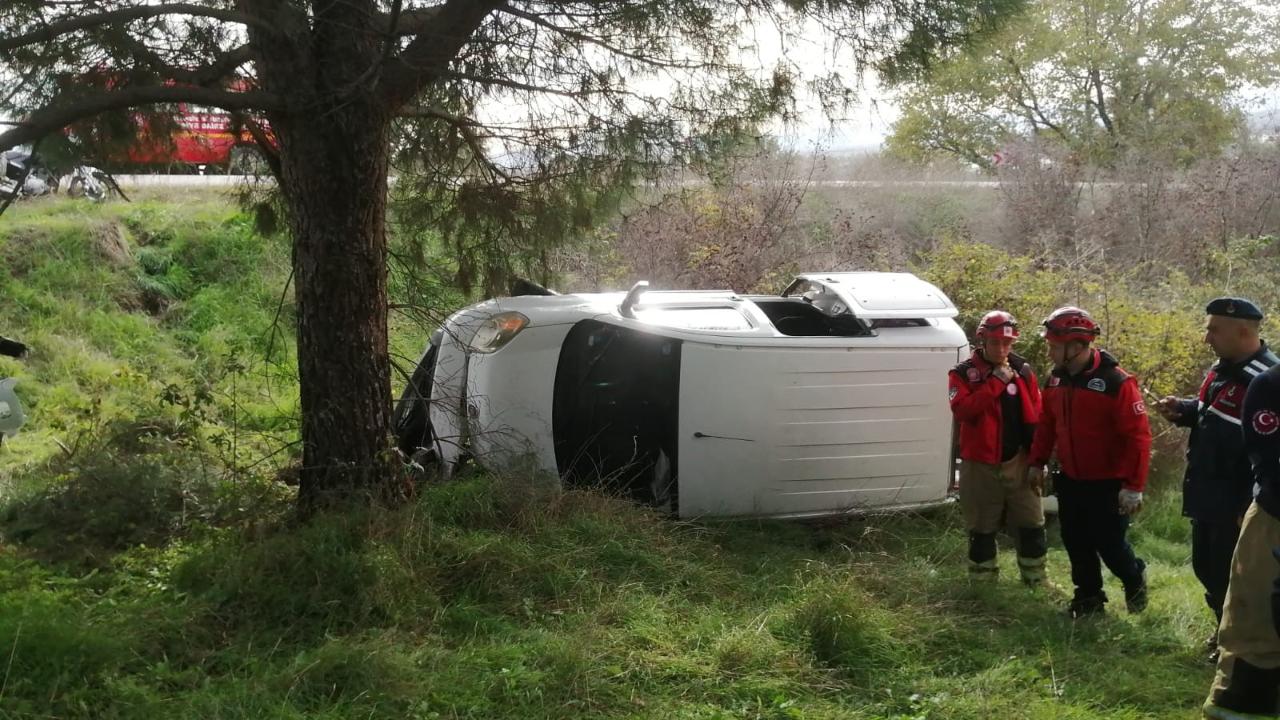 Gönen-Biga yolunda trafik kazası: 3 yaralı