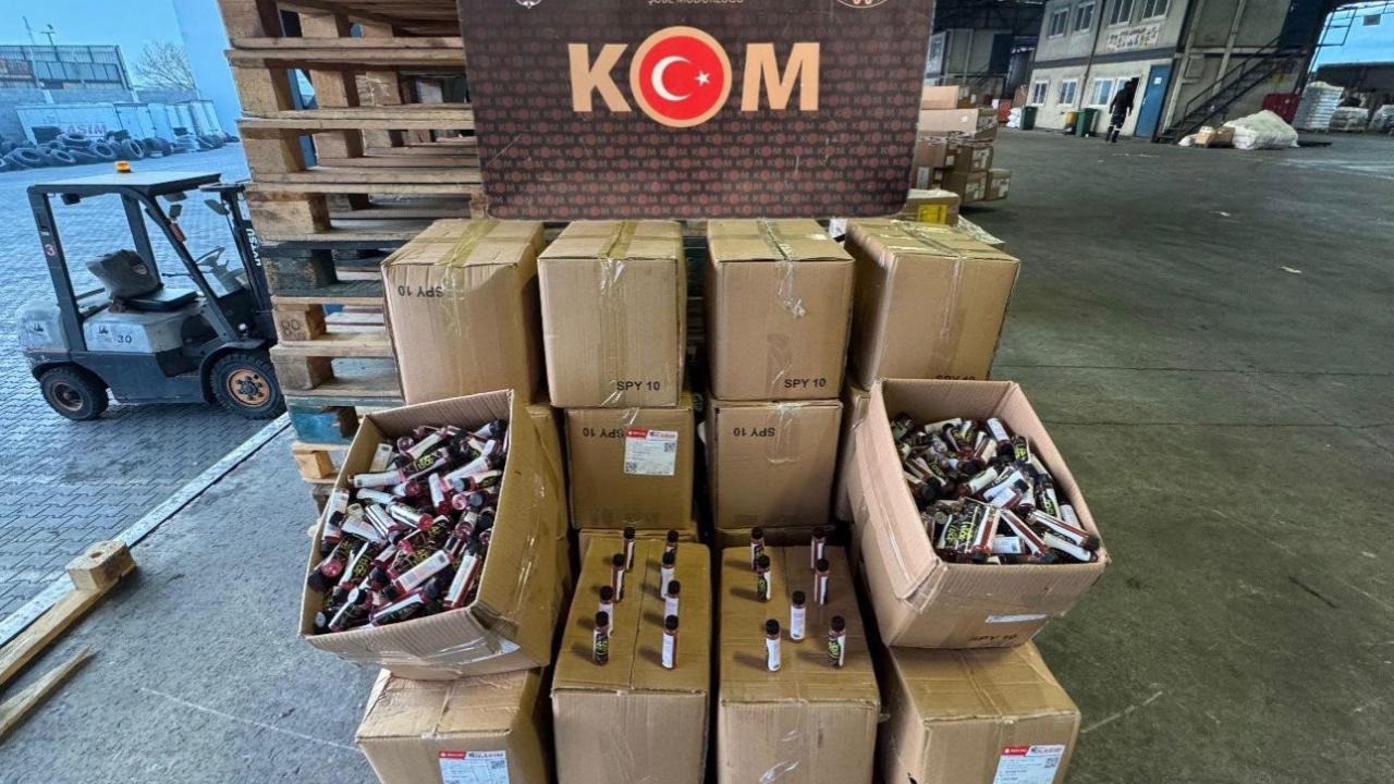 İzmir'de 15 milyon liralık kaçakçılık operasyonu: 7 tutuklama