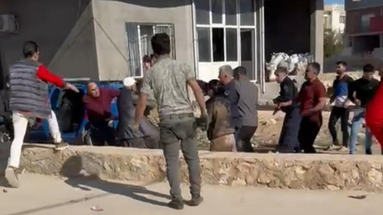 Mardin'de iki aile arasında sopalı kavga: 6 yaralı