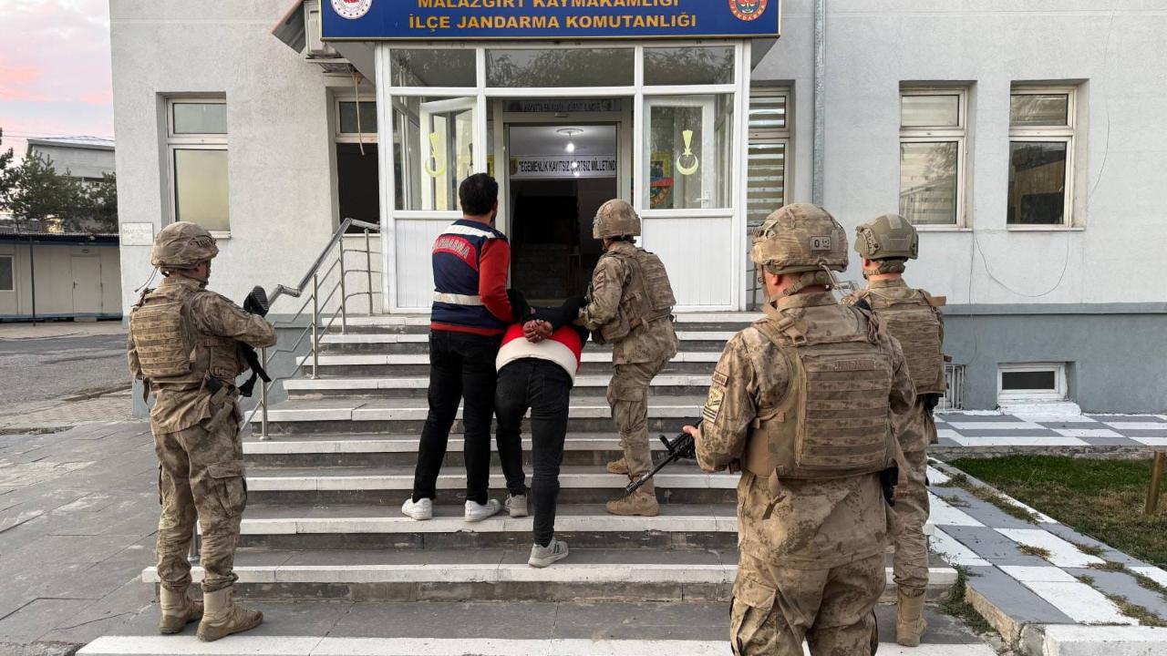 Muş’ta kardeşini öldüren şahıs Van’da yakalandı