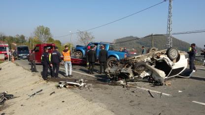 Ordu'da otomobil ile kamyonet çarpıştı: 1 ölü, 2 ağır yaralı