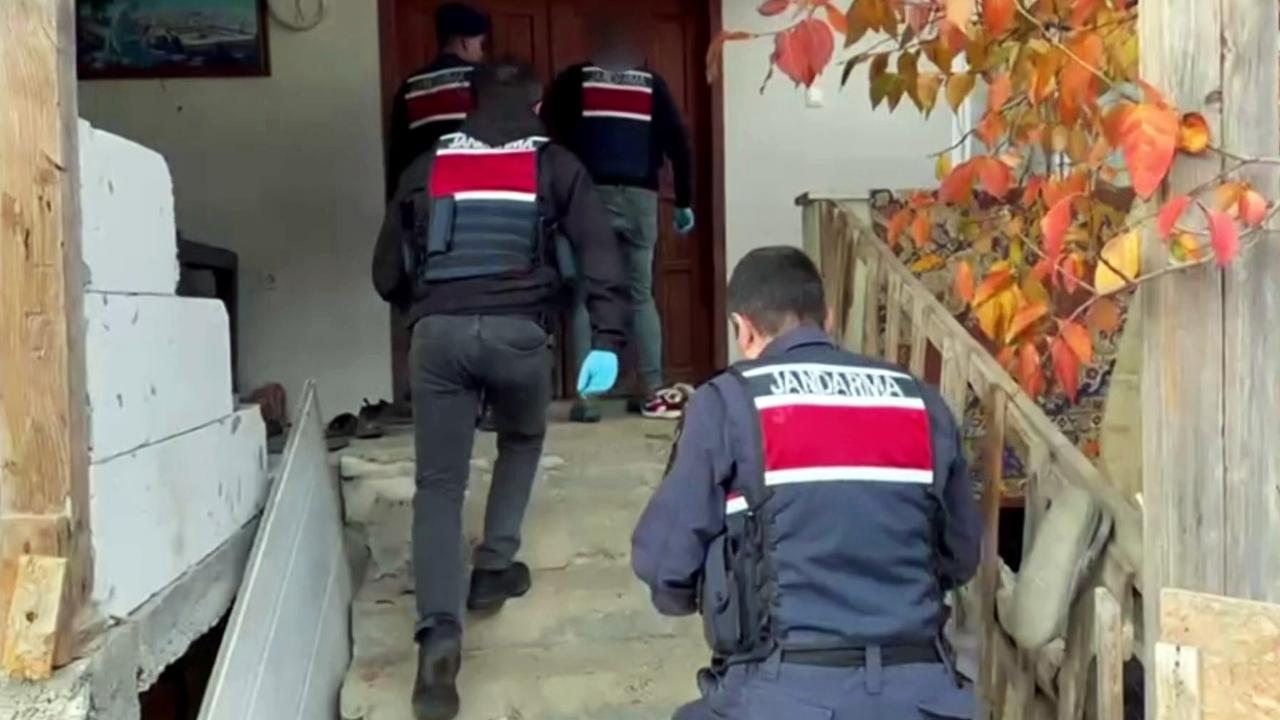 Sakarya'da kenevir yetiştiren şahıs tutuklandı