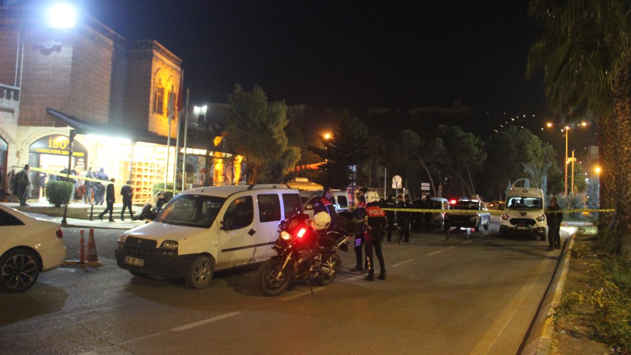 Şanlıurfa’da baharatçı dükkanına silahlı saldırı: 1 ağır yaralı