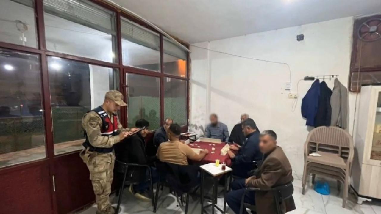 Şanlıurfa’da dövmeye basıldı: Suç unsurları ele geçirildi, arananlar yakalandı!