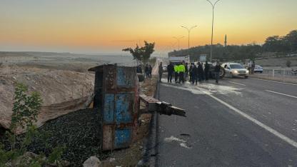 Şanlıurfa’da traktör ile kamyonet çarpıştı: 2 yaralı